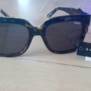 Quay "Icy" sunglasses